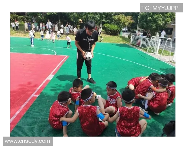 小球星崛起 足球场上的未来之星与梦想启航