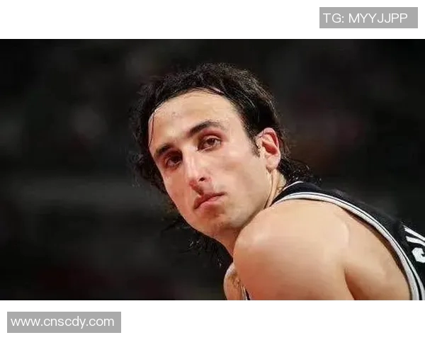 阿根廷最帅长发足球球星引领潮流风尚成为球场外的时尚代言人